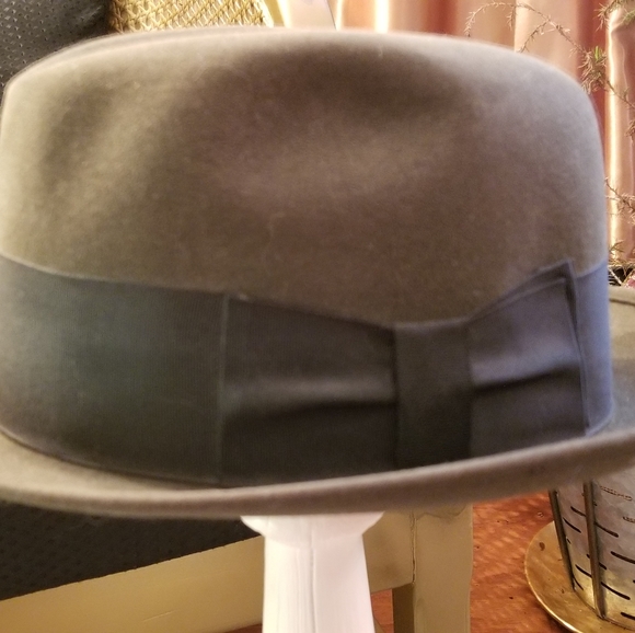 Knox Accessories - Vintage hat